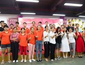 明旺生日會 | 有愛才有家,暖心靠大家!