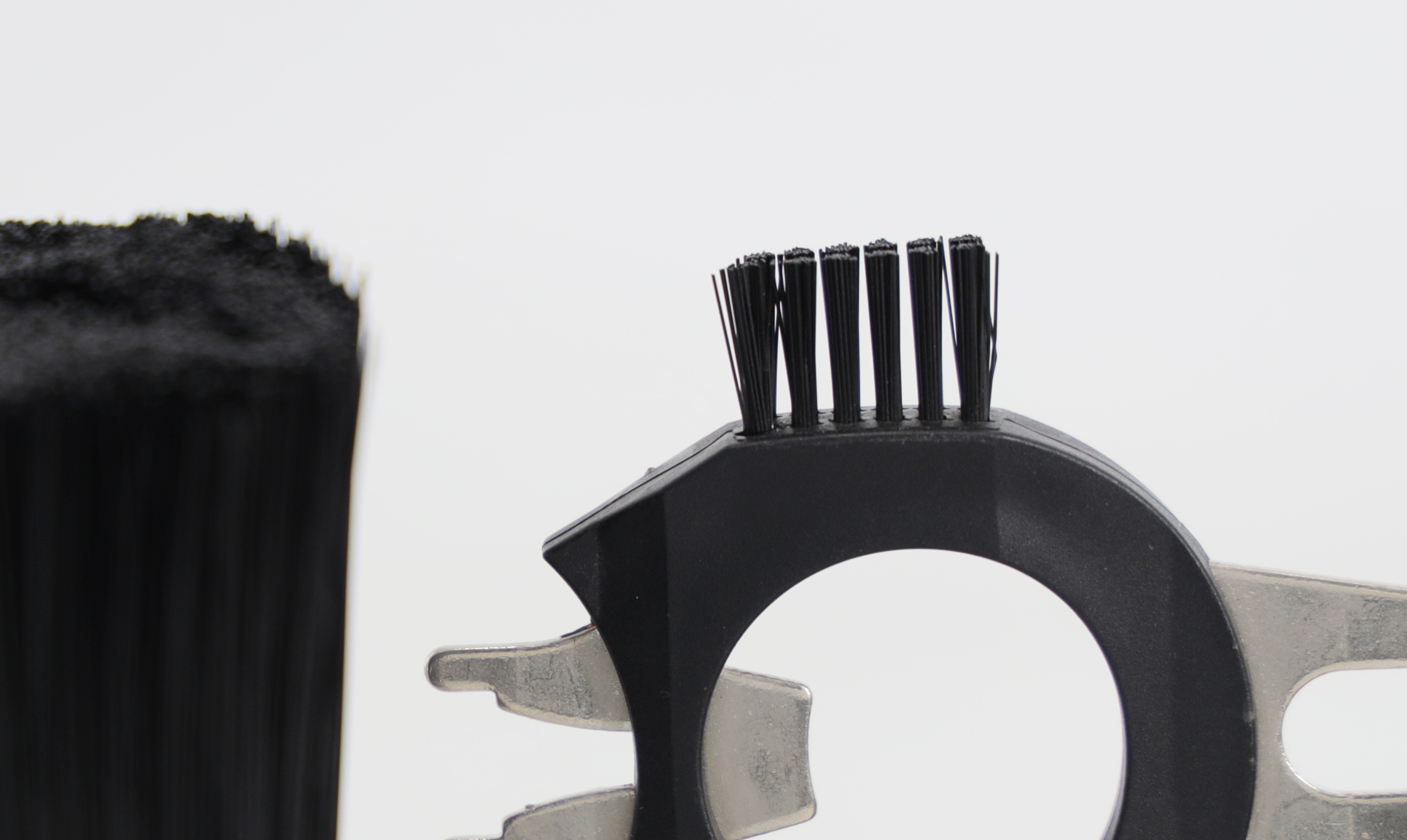 回彈刷絲.jpg 回彈刷絲.jpg